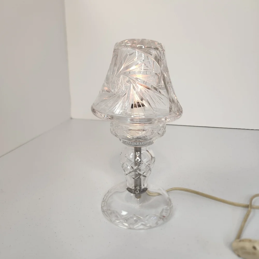 Vintage Cut Crystal Fairy Lamp Pinwheel Patern Czech Bohemian Mushroom Shape - Picture 1 of 10